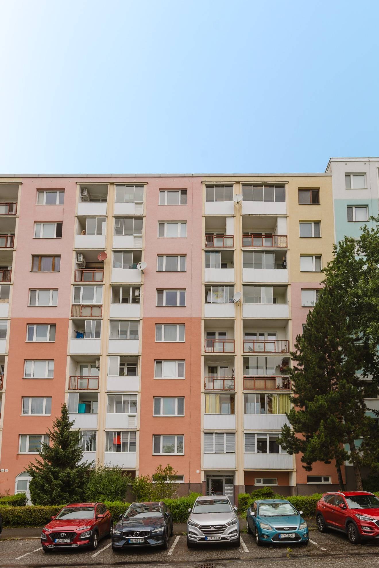 Exkluzívny 3-izbový byt po kompletnej rekonštrukcii na sídlisku KVP – Janigova ulica, Košice - kopia - 29